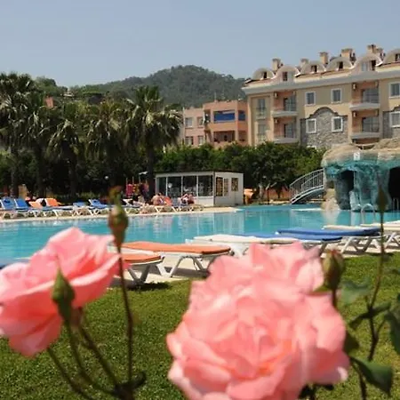 Hotel Club Caprice 2*