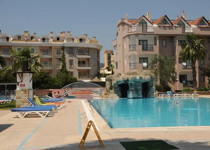 Hotel Club Caprice Armutalan