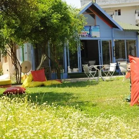 Hotel Club Caprice Armutalan